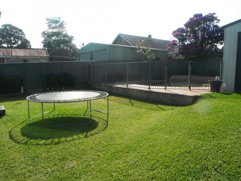 5 Wood Street, Raymond Terrace NSW 2324
