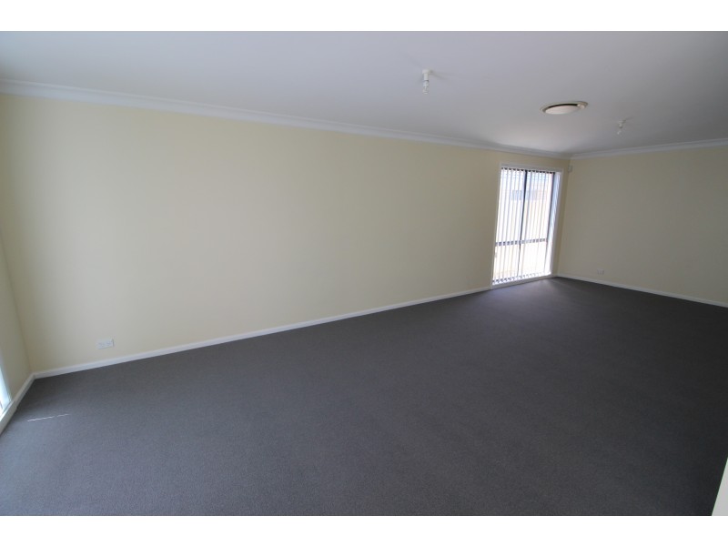 51 Dalyell Way, Raymond Terrace NSW 2324