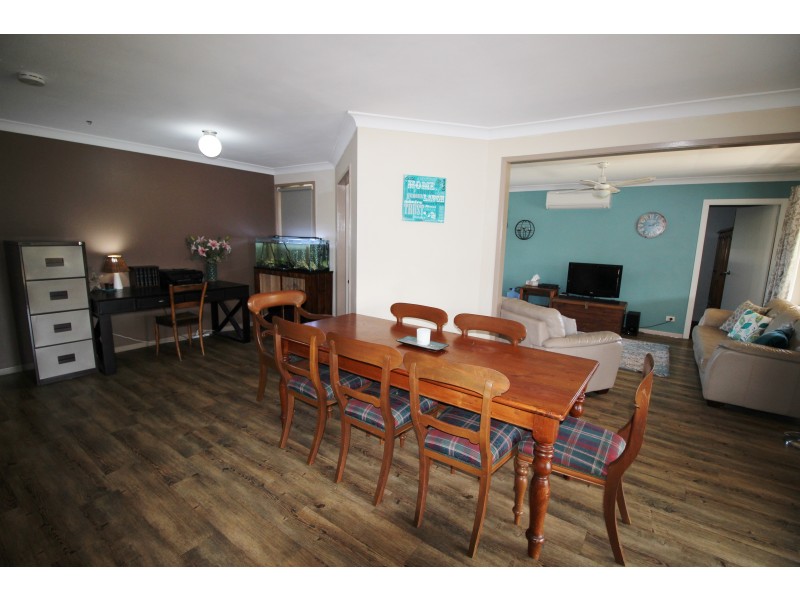 12 Chisholm Court, Raymond Terrace NSW 2324