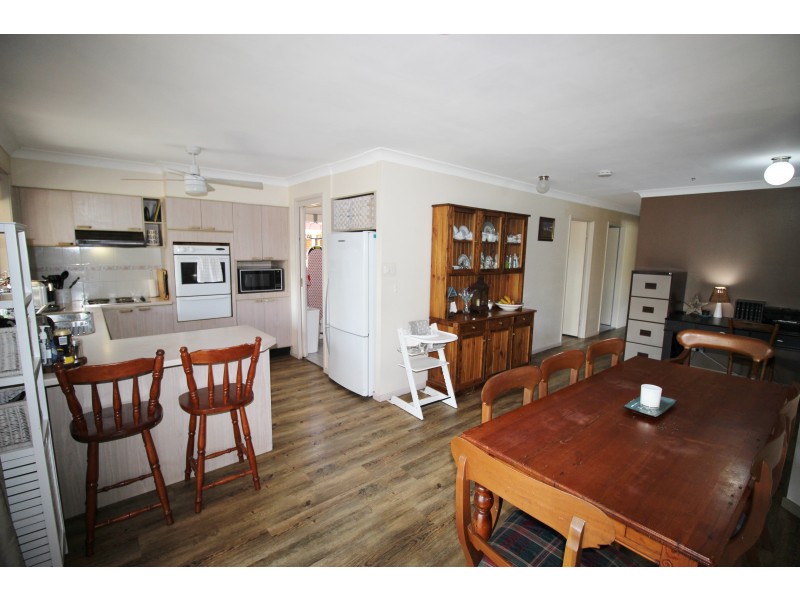 12 Chisholm Court, Raymond Terrace NSW 2324