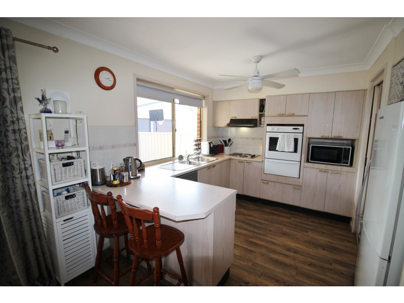 12 Chisholm Court, Raymond Terrace NSW 2324