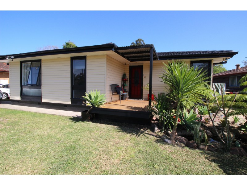 37 Links Drive, Raymond Terrace NSW 2324