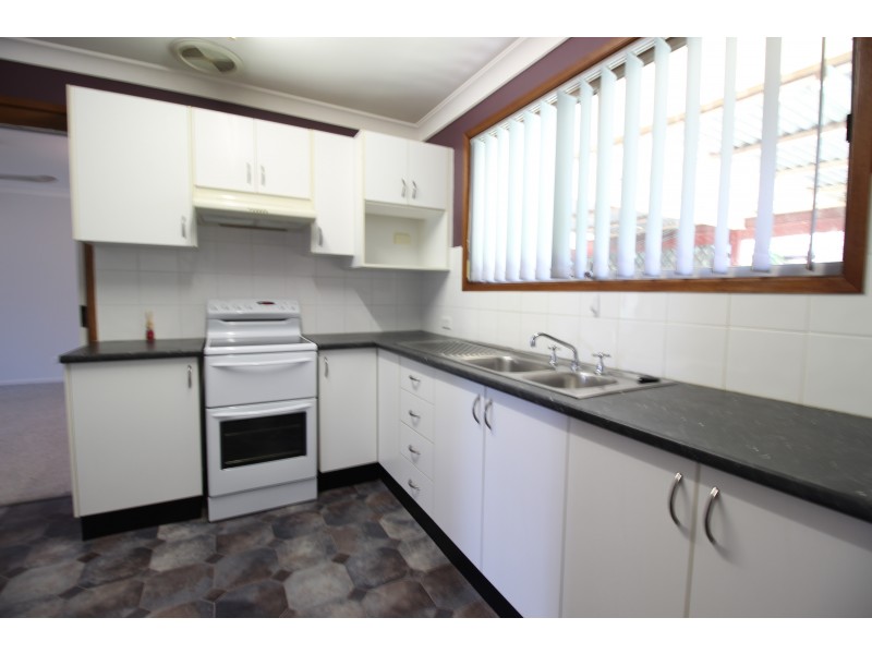 7 Furracabad Close, Raymond Terrace NSW 2324