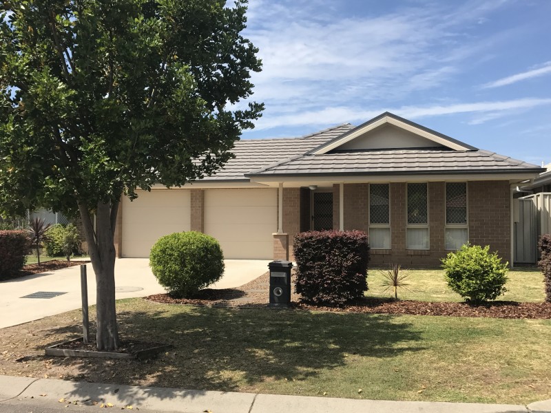 27 Manning Avenue, Raymond Terrace NSW 2324