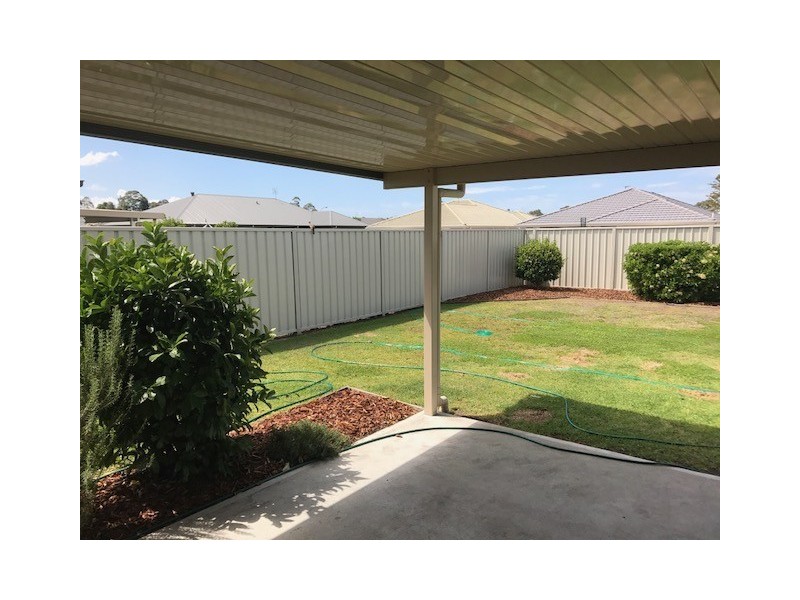 27 Manning Avenue, Raymond Terrace NSW 2324