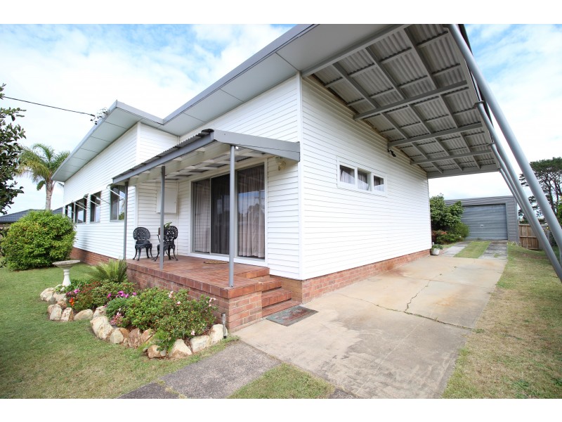 22 Rees James Road, Raymond Terrace NSW 2324