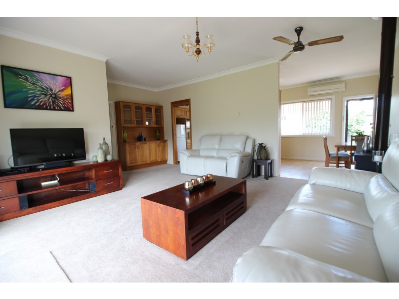 22 Rees James Road, Raymond Terrace NSW 2324