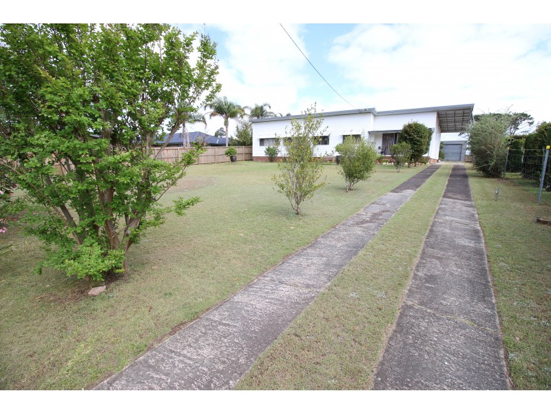 22 Rees James Road, Raymond Terrace NSW 2324