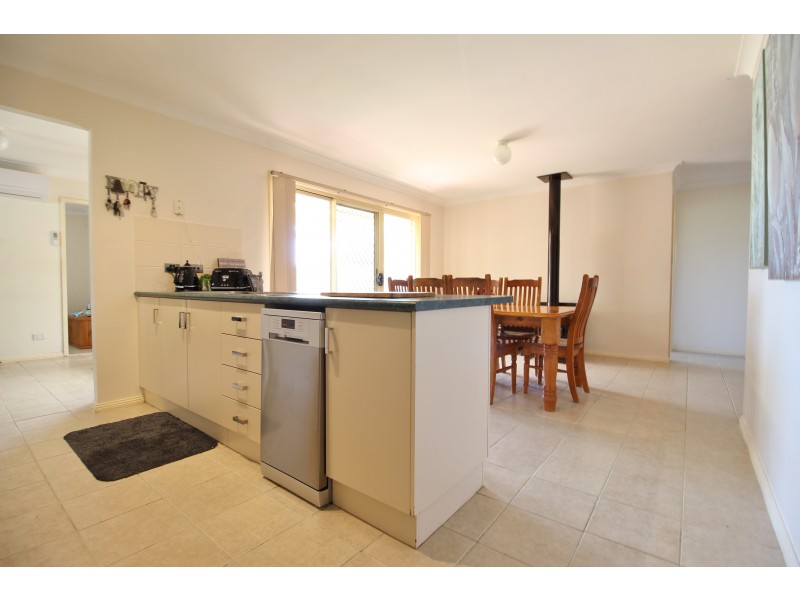 23 Jessica Close, Raymond Terrace NSW 2324