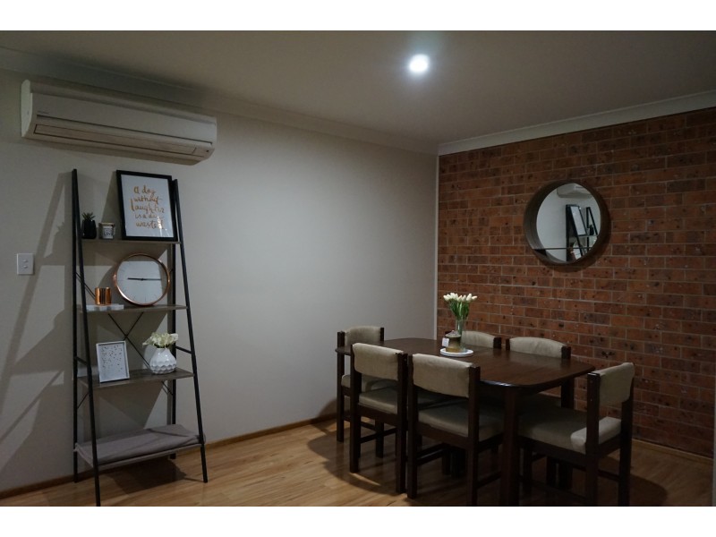 2/110 Port Stephens Street, Raymond Terrace NSW 2324