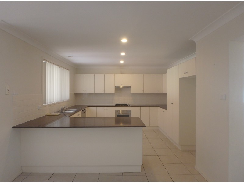 40 Manning Avenue, Raymond Terrace NSW 2324