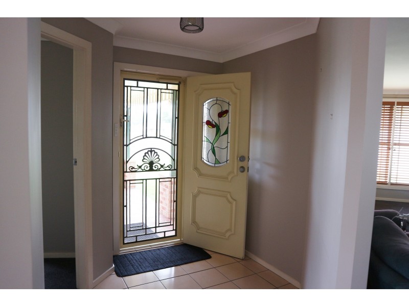 28 Cederwood Crescent, Raymond Terrace NSW 2324
