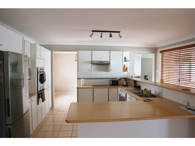 28 Cederwood Crescent, Raymond Terrace NSW 2324