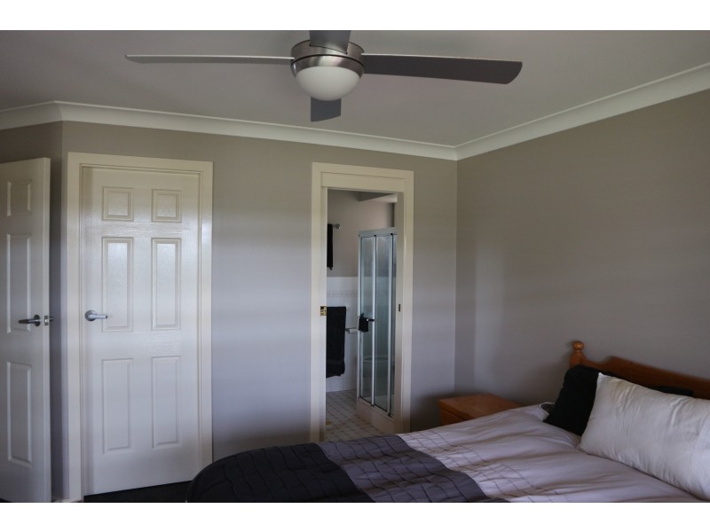 28 Cederwood Crescent, Raymond Terrace NSW 2324