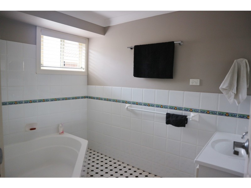 28 Cederwood Crescent, Raymond Terrace NSW 2324