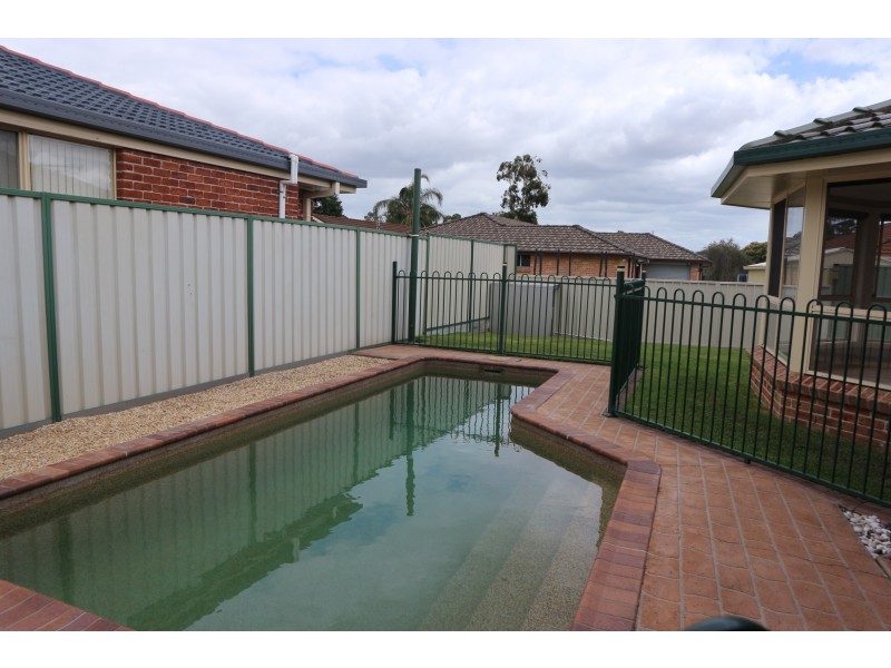 28 Cederwood Crescent, Raymond Terrace NSW 2324