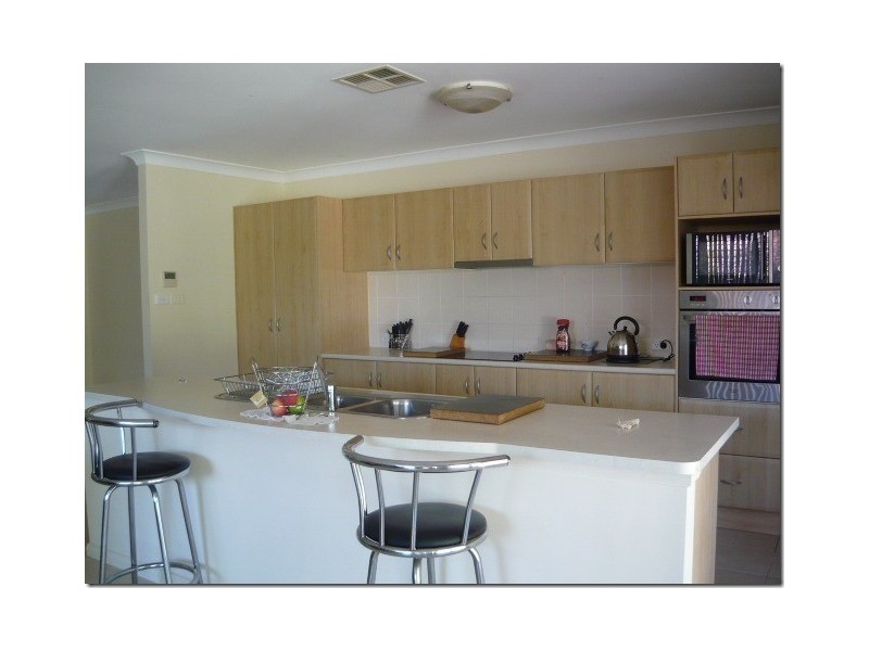 24 Tallowood Drive, Medowie NSW 2318
