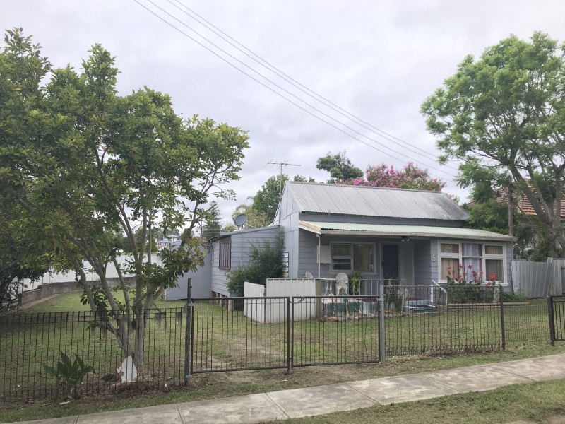 5 Sturgeon Street, Raymond Terrace NSW 2324