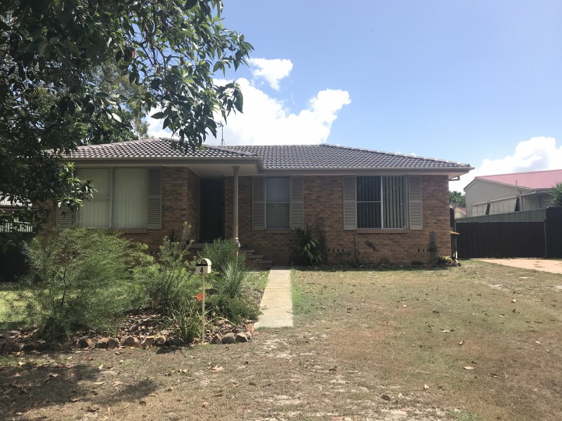 4 Brandon Close, Raymond Terrace NSW 2324