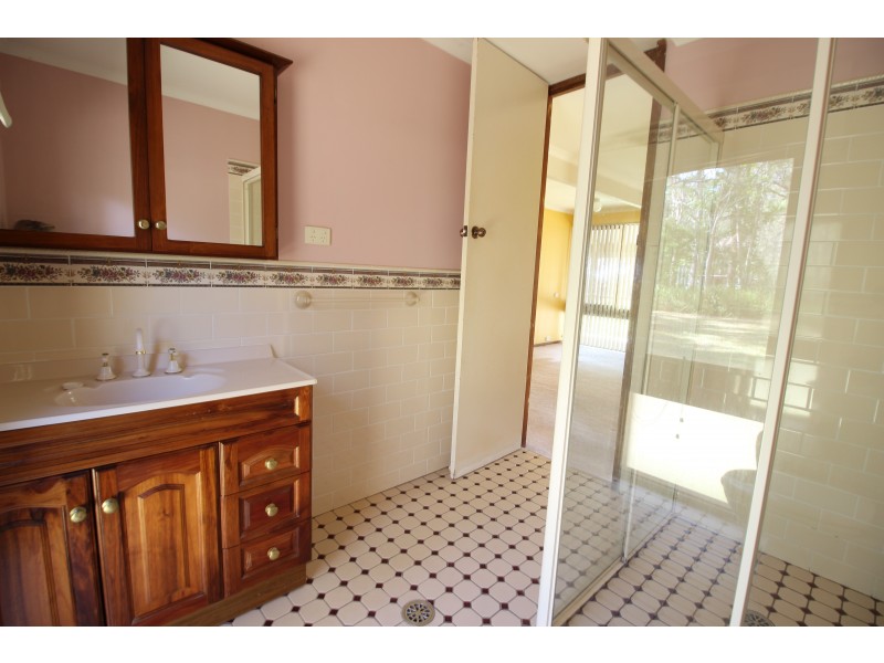 70 Moffats Road, Swan Bay NSW 2324