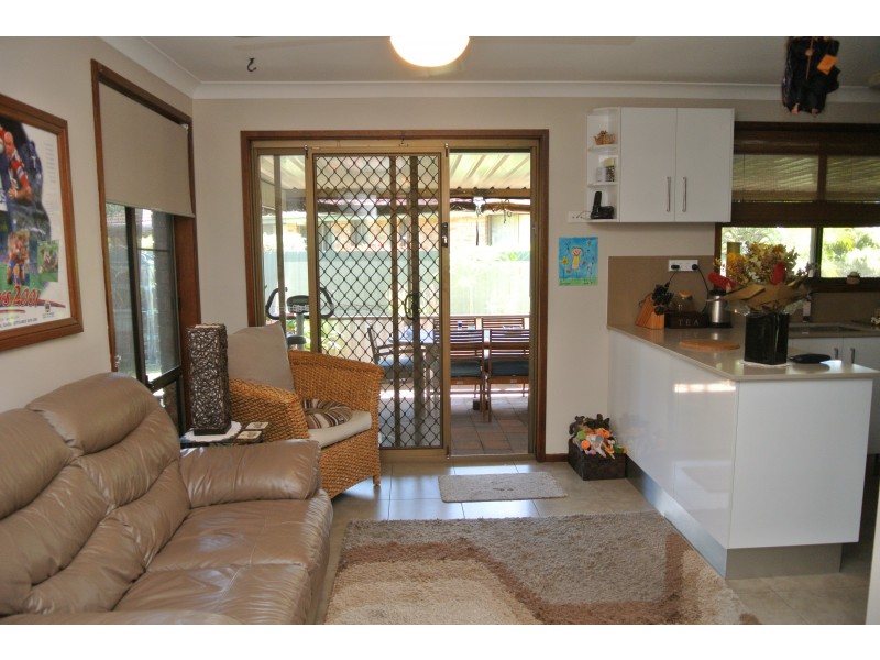 4 Katherine Close, Raymond Terrace NSW 2324