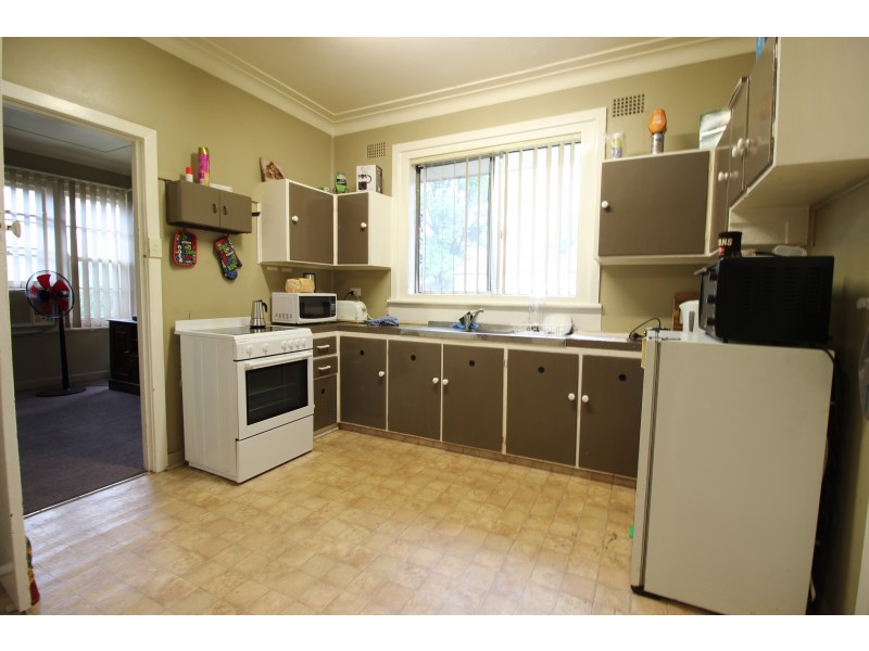 1 Kinross Street, Raymond Terrace NSW 2324