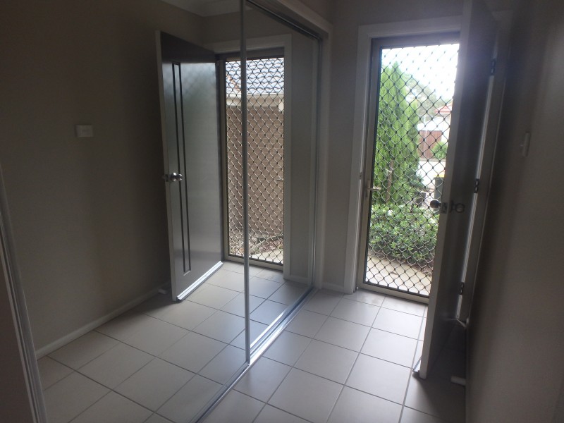 2/2a Smith Lane, Raymond Terrace NSW 2324