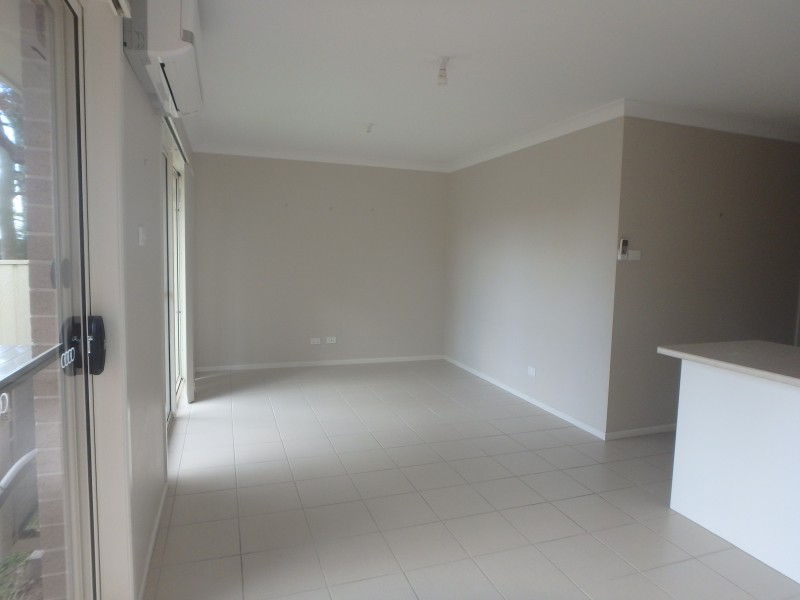 2/2a Smith Lane, Raymond Terrace NSW 2324