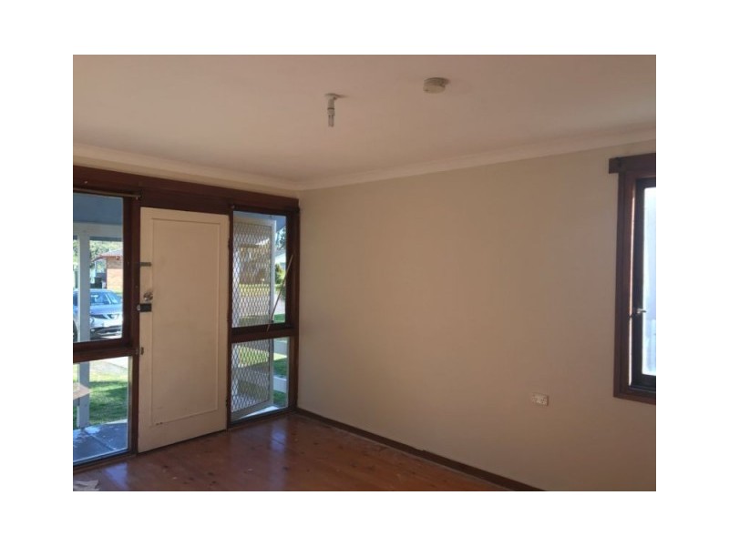 35 Troman Parade, Raymond Terrace NSW 2324