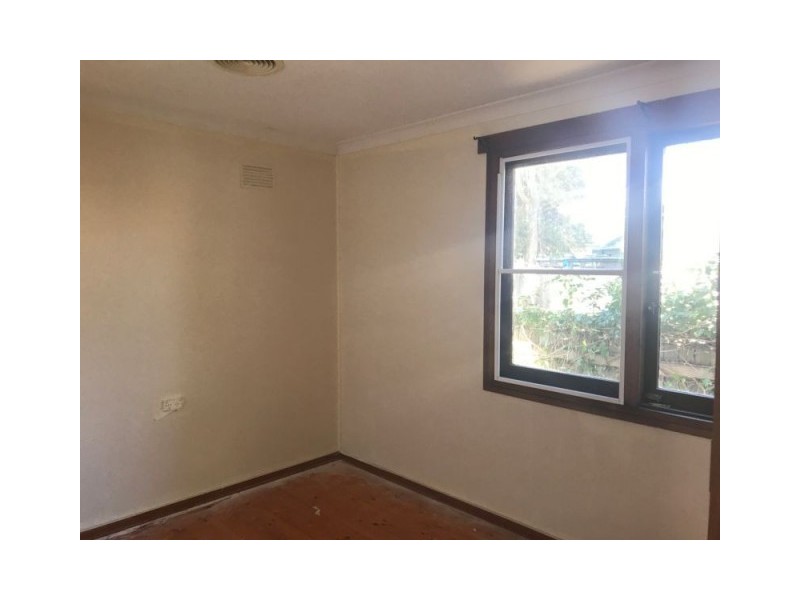 35 Troman Parade, Raymond Terrace NSW 2324