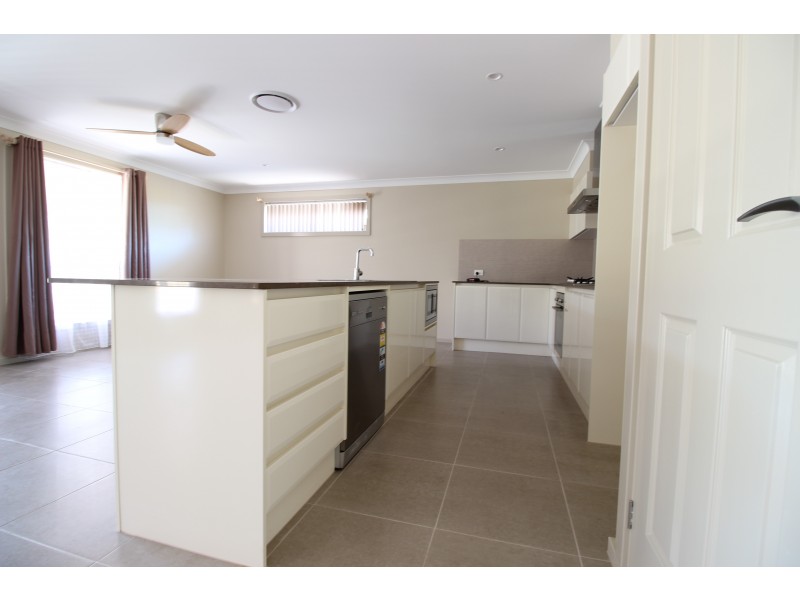 21 Watervale Circuit, Chisholm NSW 2322