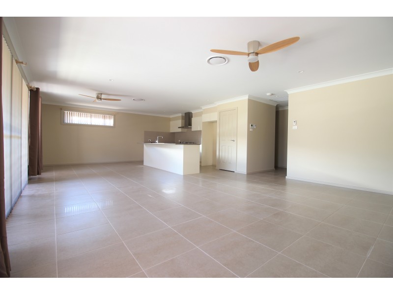 21 Watervale Circuit, Chisholm NSW 2322