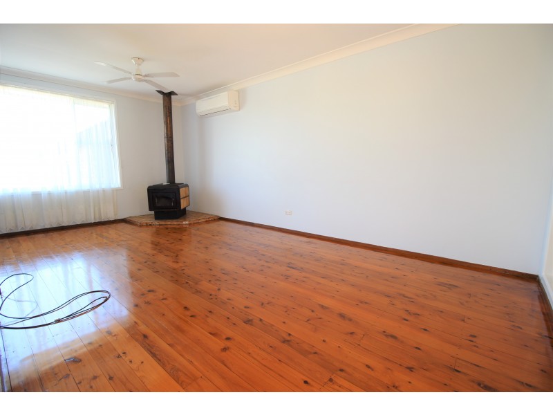 10 Garden Avenue, Raymond Terrace NSW 2324