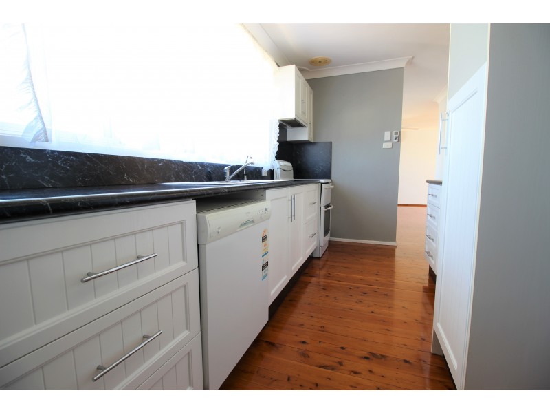 10 Garden Avenue, Raymond Terrace NSW 2324