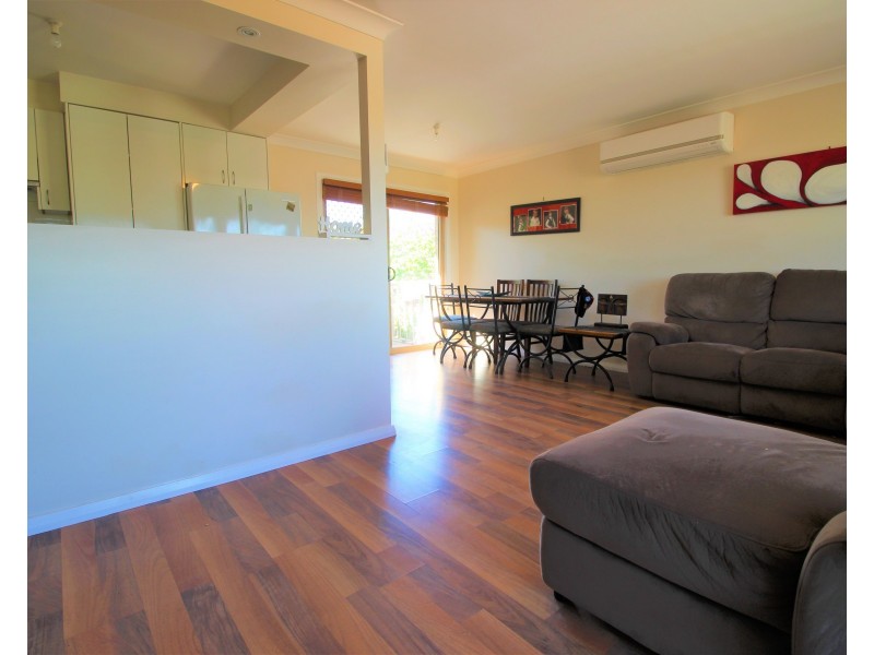 4 Meehan Road, Raymond Terrace NSW 2324