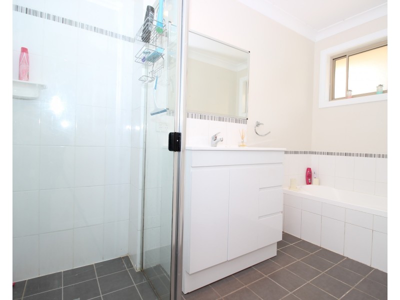 4 Meehan Road, Raymond Terrace NSW 2324