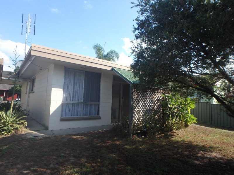 2/13 Meredith Crescent, Raymond Terrace NSW 2324