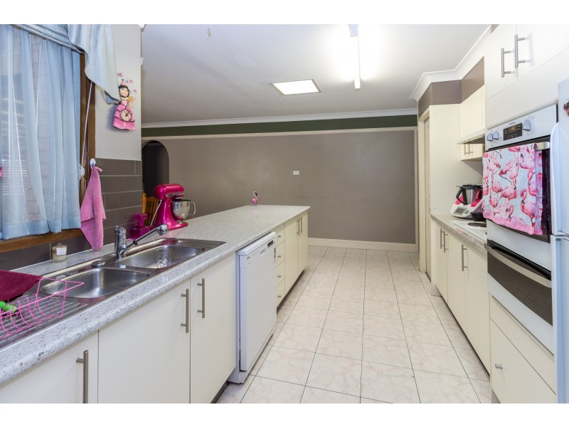 15 Elwin Road, Raymond Terrace NSW 2324