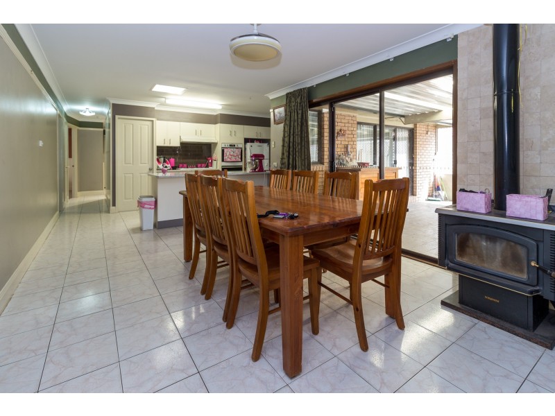 15 Elwin Road, Raymond Terrace NSW 2324