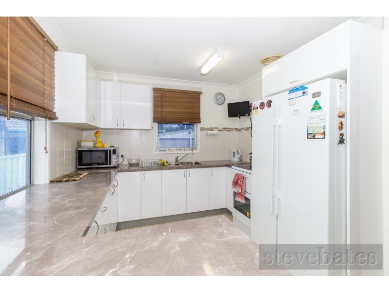 24 Anne Street, Raymond Terrace NSW 2324