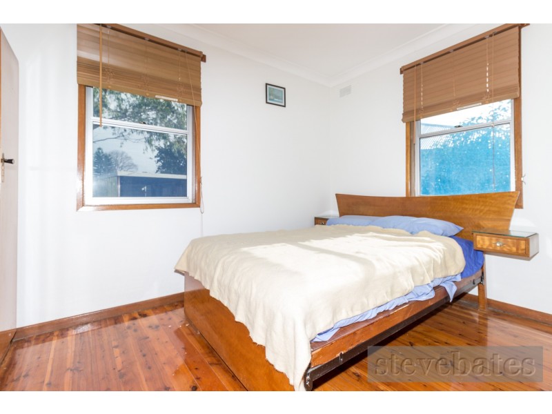 24 Anne Street, Raymond Terrace NSW 2324