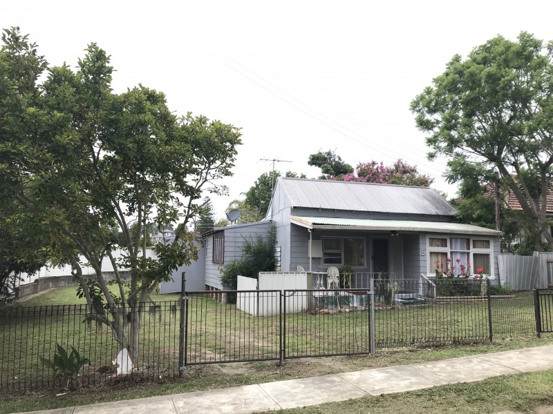 5 Sturgeon Street, Raymond Terrace NSW 2324