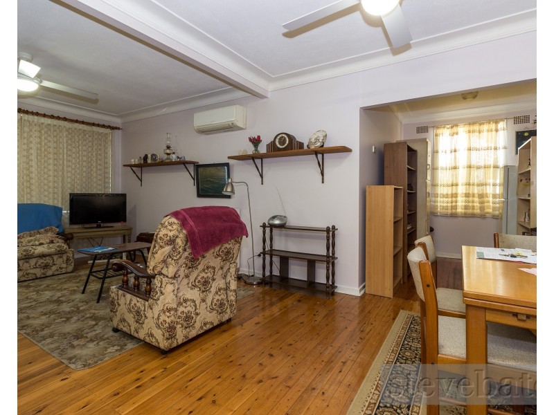 8 Sturgeon Street North, Raymond Terrace NSW 2324