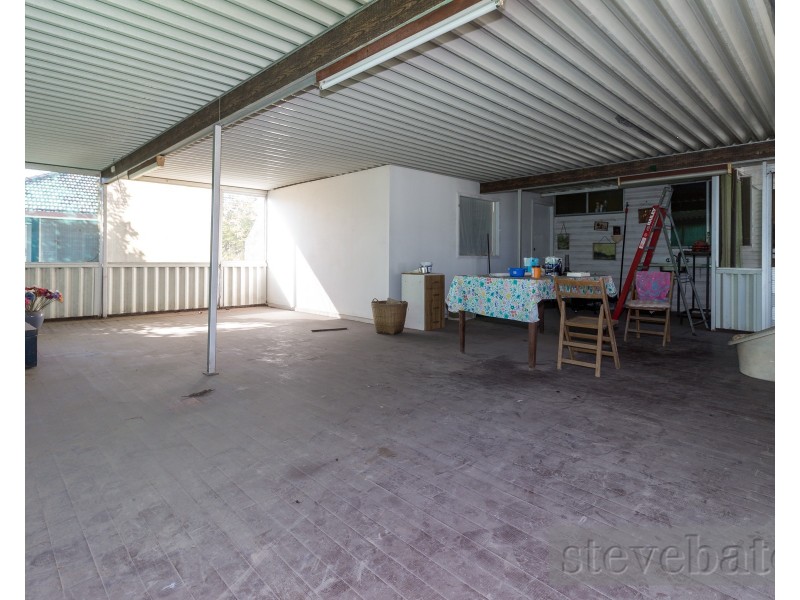 8 Sturgeon Street North, Raymond Terrace NSW 2324