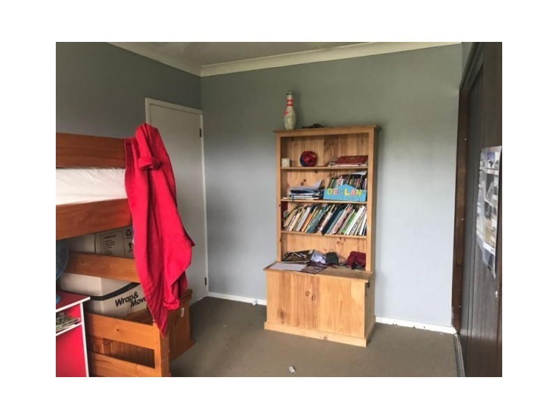 8 Cunningham Close, Raymond Terrace NSW 2324