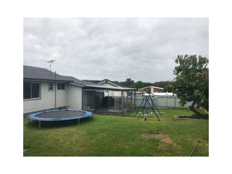 8 Cunningham Close, Raymond Terrace NSW 2324