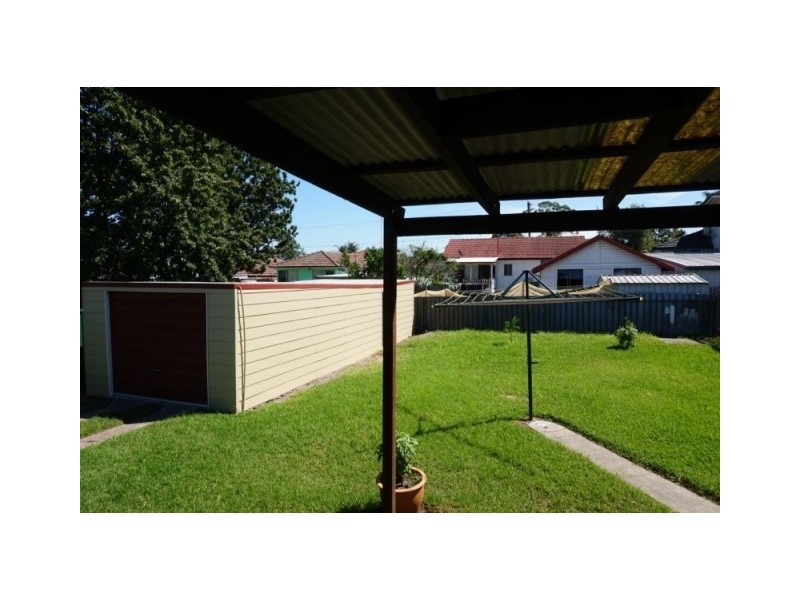 1 Morgan Crescent, Raymond Terrace NSW 2324