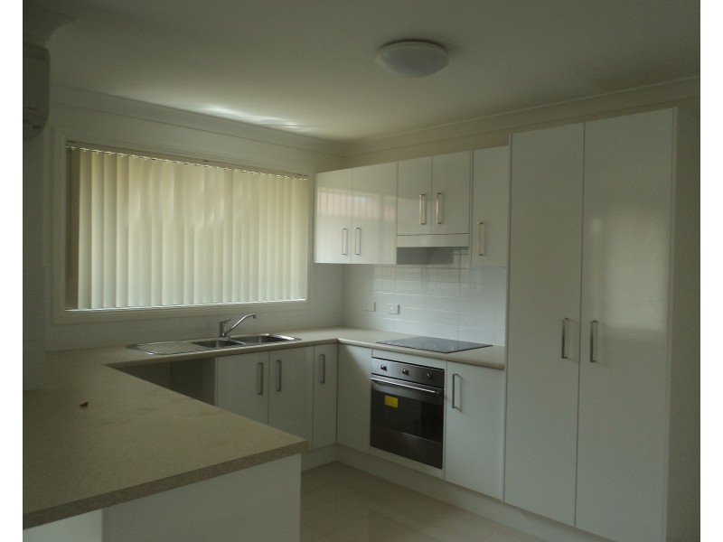 2/9 Irrawang Street, Raymond Terrace NSW 2324