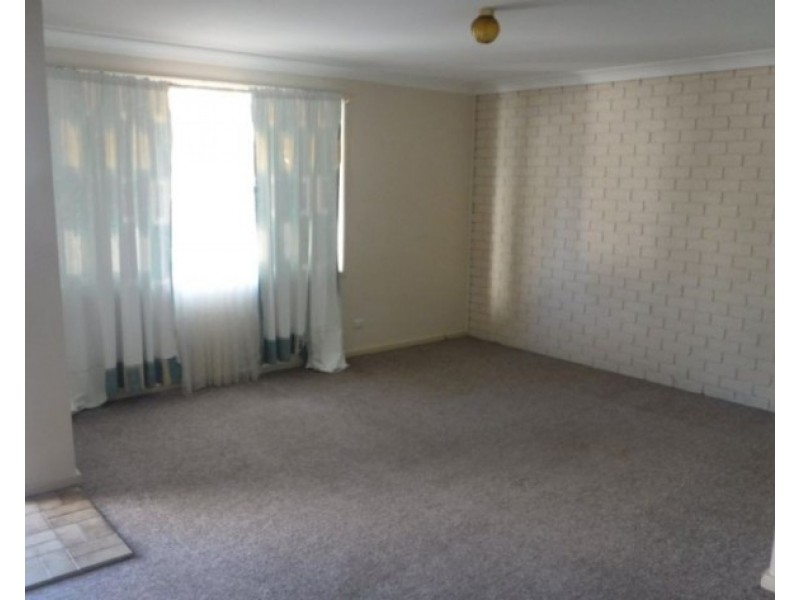 2/7 Truscott Street, Raymond Terrace NSW 2324