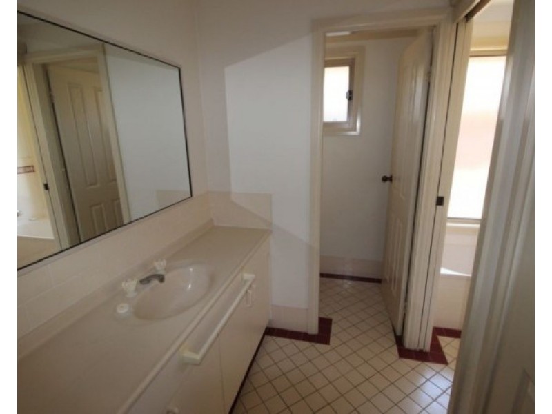 51 Holwell Crt, Raymond Terrace NSW 2324